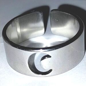 Silver tone unisex moon cut out ring